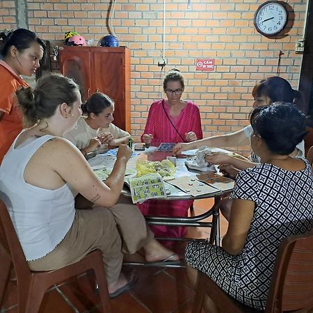 Ngoc Phuong Homestay Виньлонг Экстерьер фото